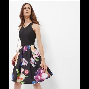 Ted Baker Black Tapestry Floral Dress Size 0